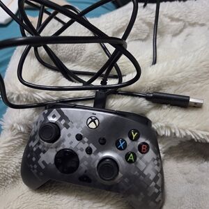 Wireless Gaming Controller - Black and Gray
